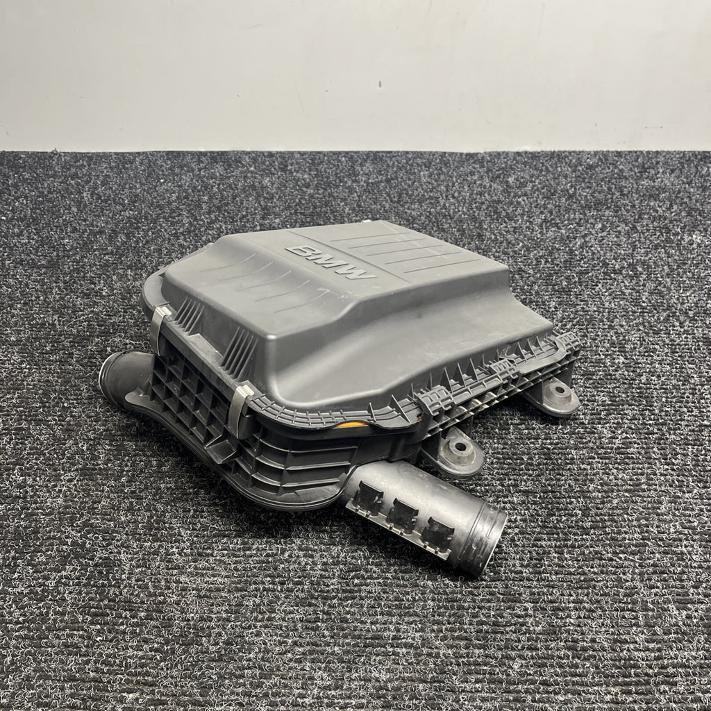 ☑️ 08-13 BMW 128i 135i E82 E88 AIR FILTER CLEANER INTAKE BOX OEM