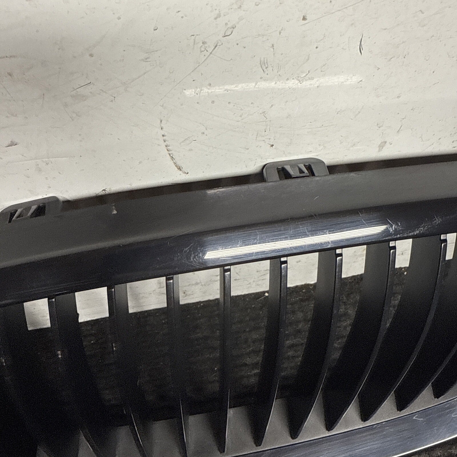 ☑️ 07-10 BMW E92 E93 328I 335I SET FRONT BUMPER LEFT & RIGHT KIDNEY GRILLE OEM