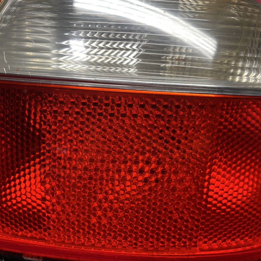 ☑️ 2002-2005 Audi A4 S4 Sedan 4 Door Right Passenger Side RH Tail Light OEM