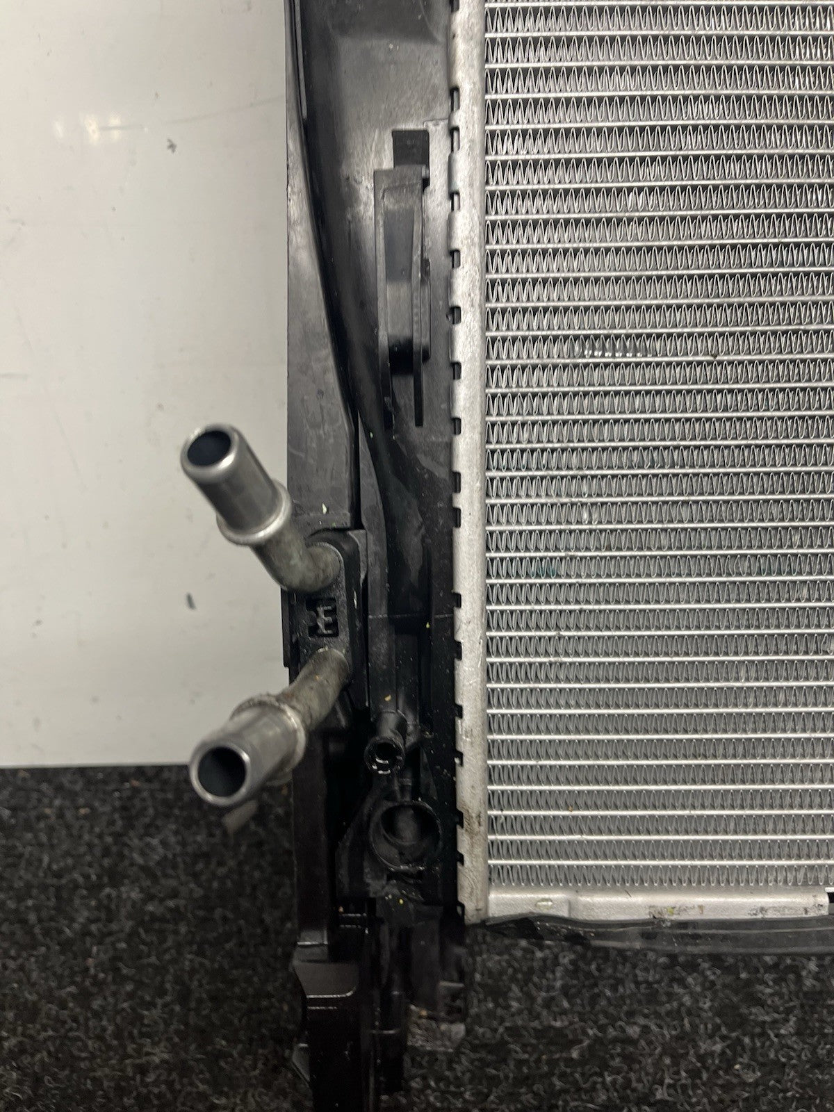 ☑️ 07-13 BMW E92 N54 335i RADIATOR M/T MANUAL TRANSMISSION W CONDENSER OEM