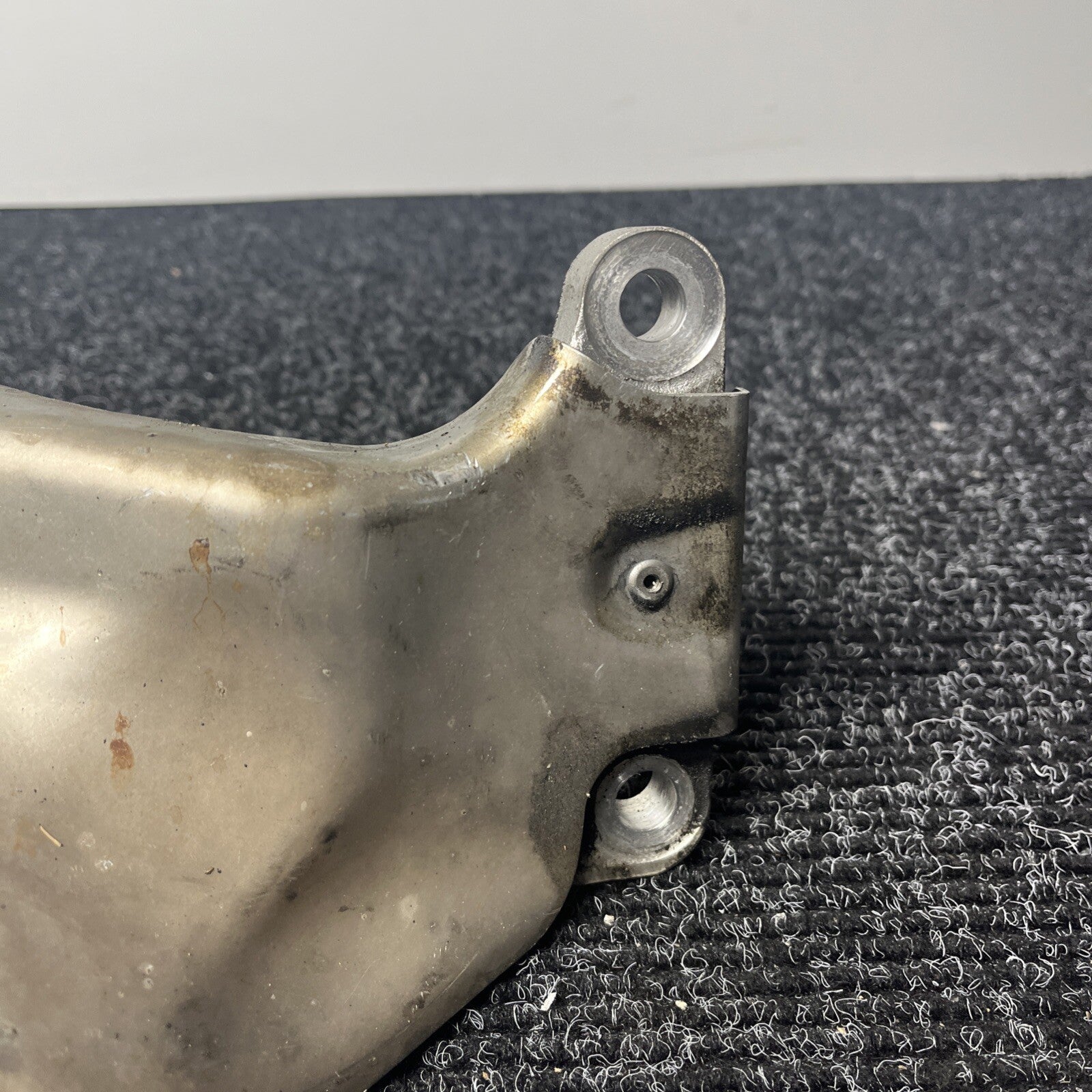☑️ 07-11 BMW E82 E88 E90 E92 135i 335i Right Passenger Engine Mount Bracket OEM