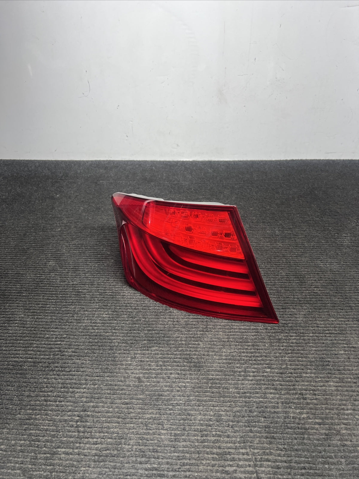 ☑️ 11-13 OEM BMW F10 528 535 550 M5 AH5 Rear Left Driver Side Outer Tail Light