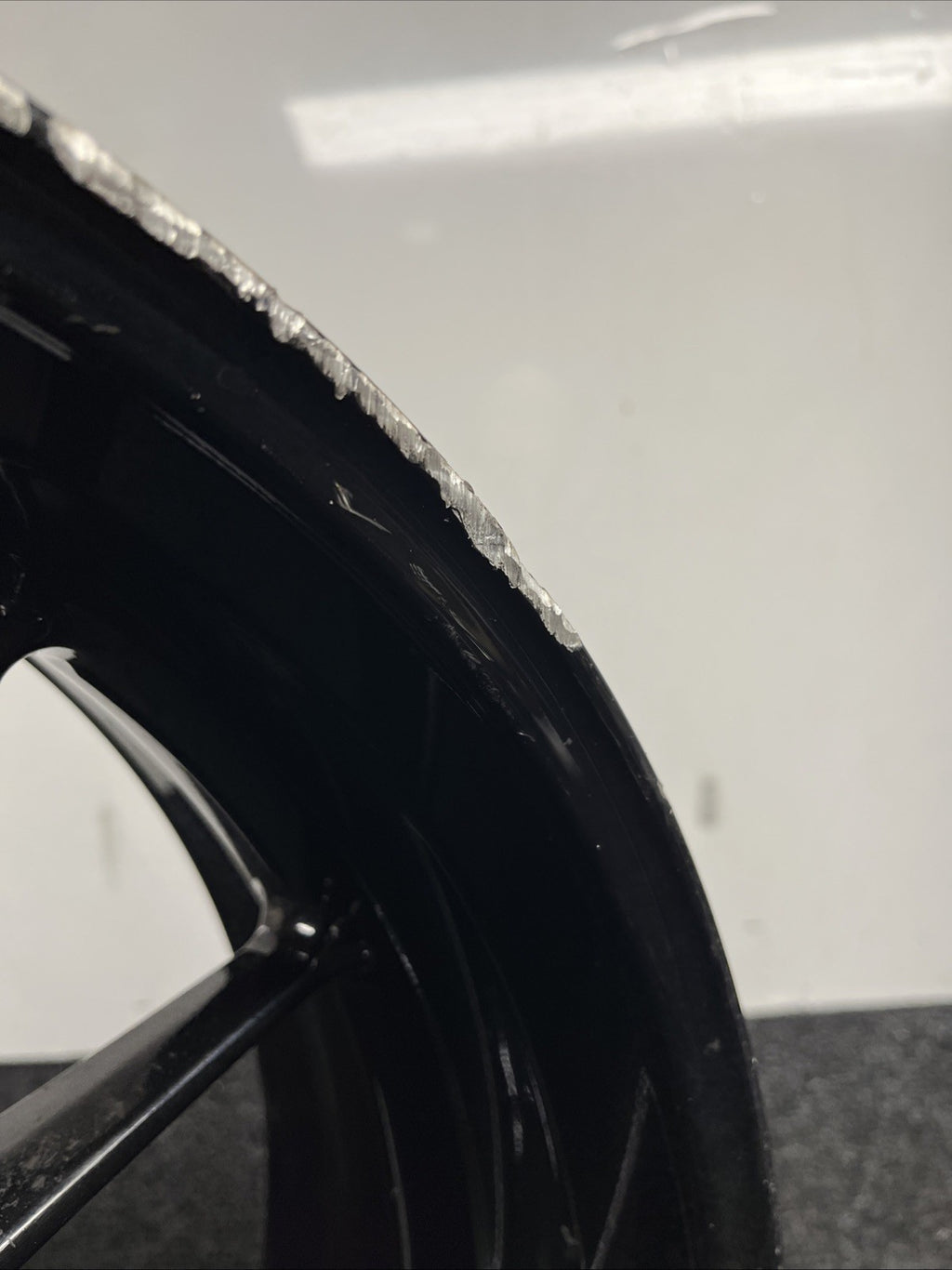 ☑️ OEM GENUINE 2009-2014 BMW S1000RR BLACK REAR WHEEL RIM (53711760)