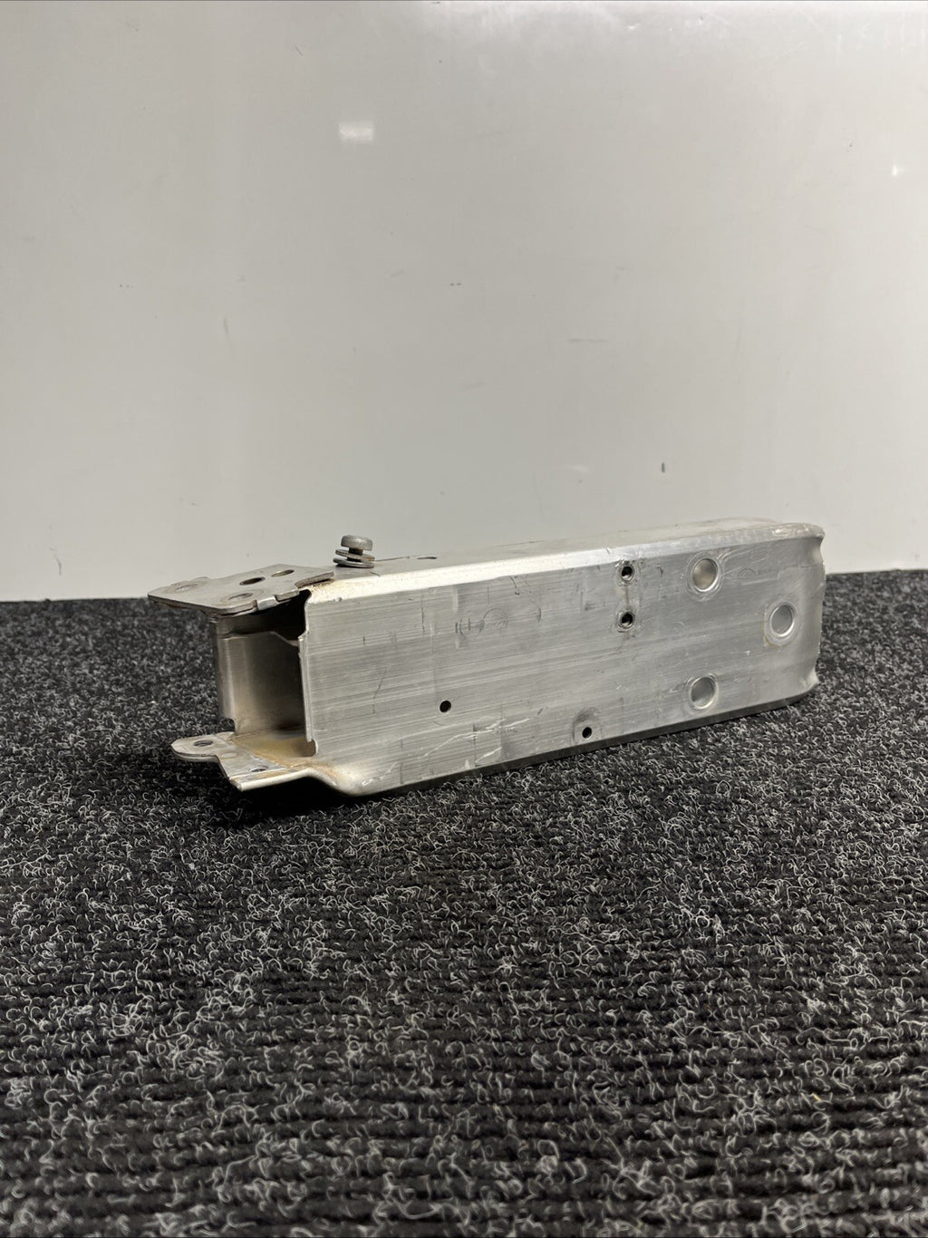 ☑️ 12-18 OEM BMWF30 F32 F33 328 335 Front Driver Upper Bumper Carrier Bracket
