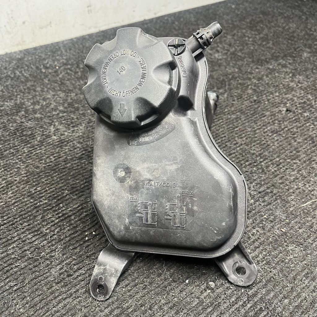 ☑️ 06-13 BMW E82 E88 E90 E92 E93 Radiator Expansion Tank Coolant Reservoir OEM