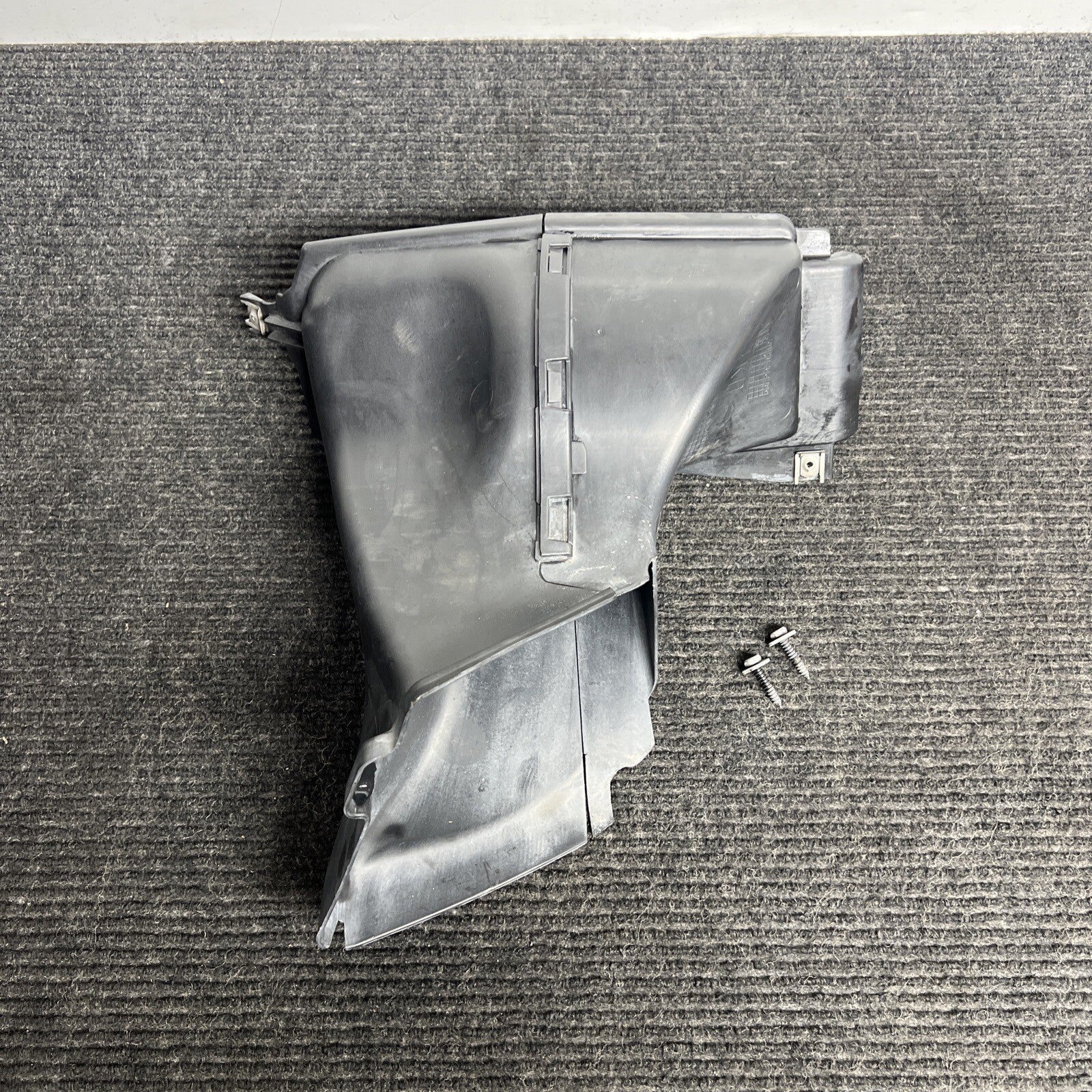 ☑️ BMW 3 CONVERTIBLE E93 FRONT LEFT SIDE AIR DUCT 51748047407 OEM