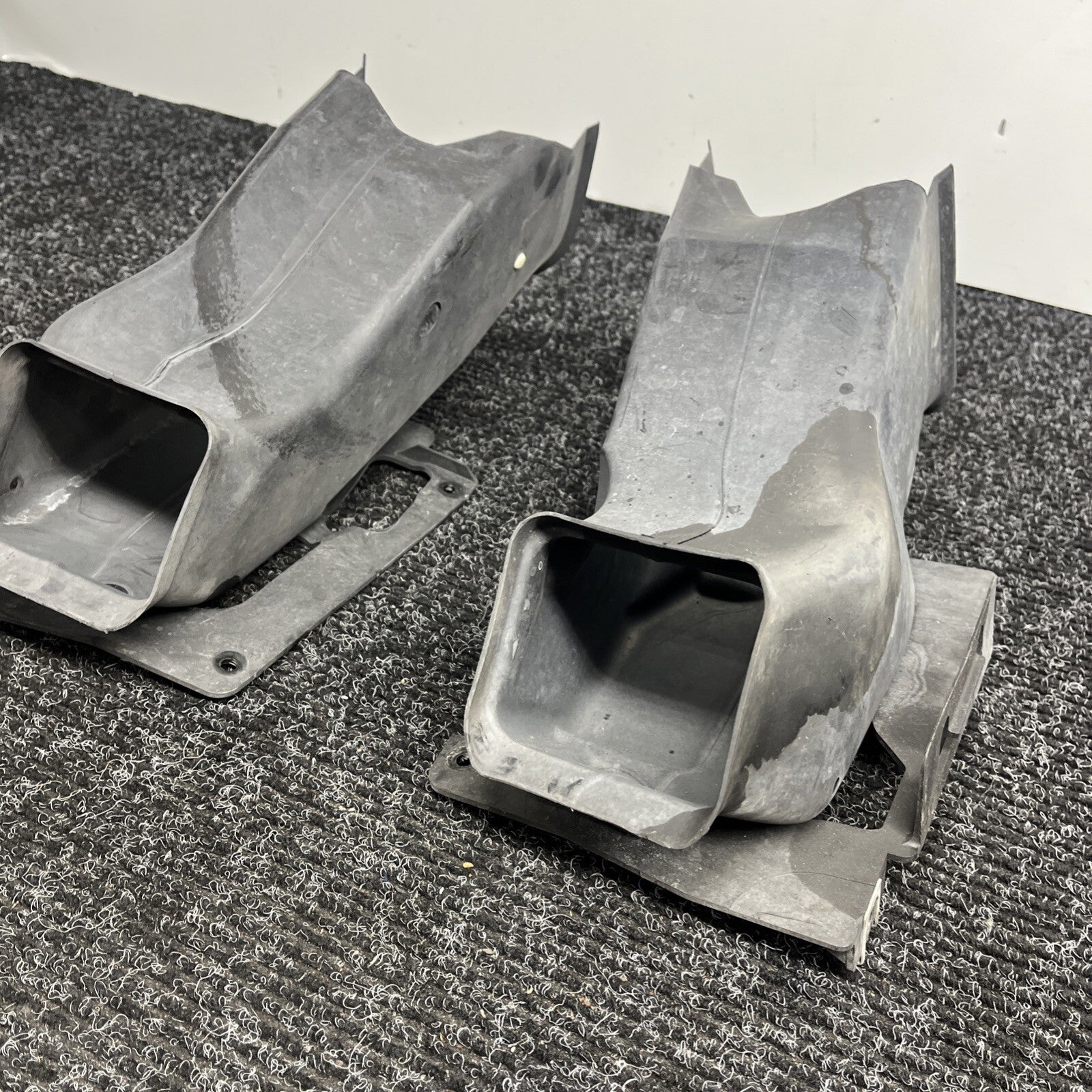 ☑️ 00-06 Genuine BMW 3 Series E46 Coupe Convertible M Sport Front Air Ducts PAIR
