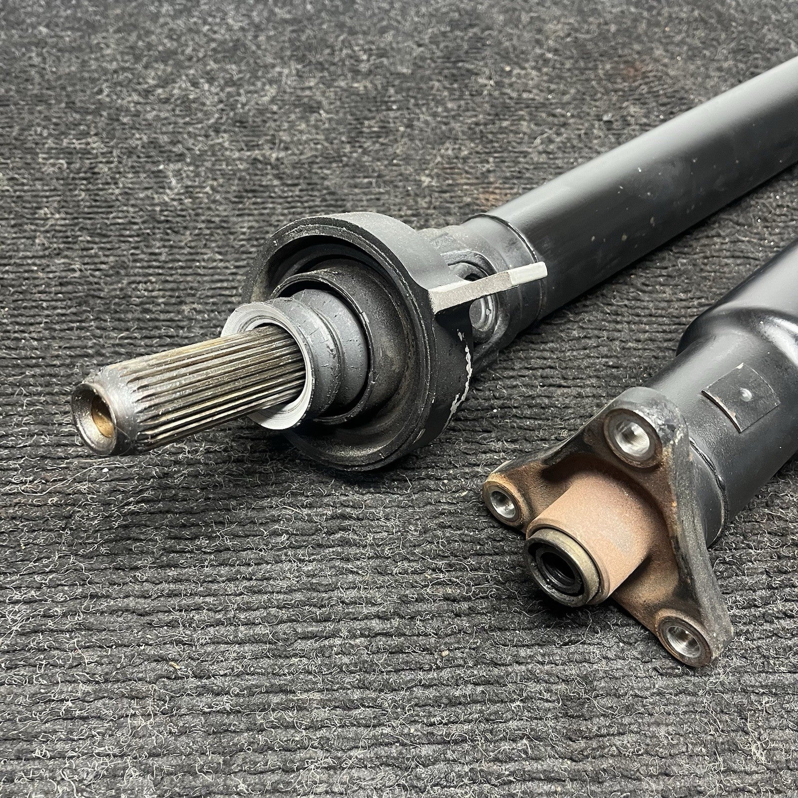 ☑️ BMW E70 E71 F15 F16 X5 X6 N55 AWD Rear Driveshaft Propeller Assembly OEM