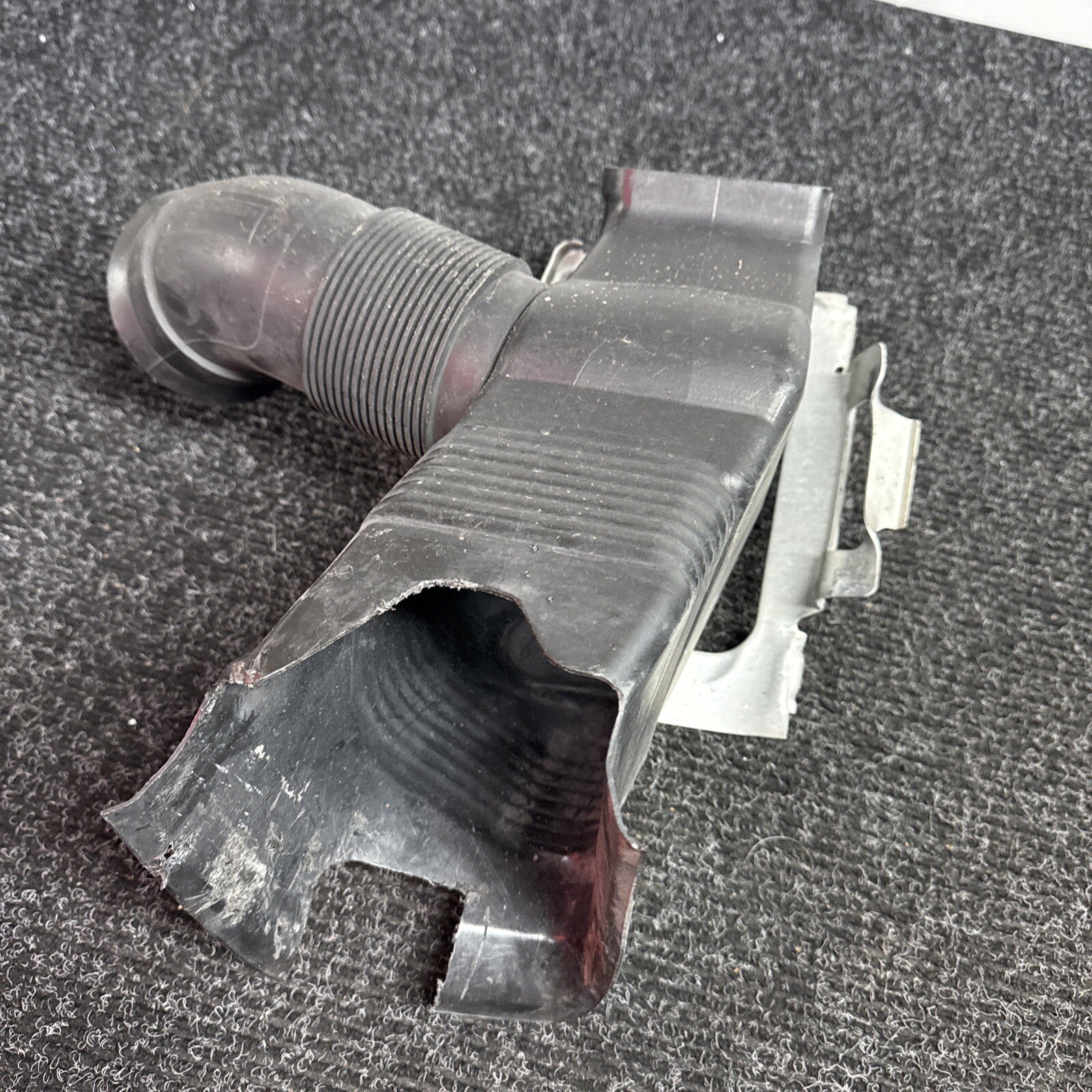 ☑️ 2001-2006 BMW E46 M3 Brake Air Duct Left Driver 7893051