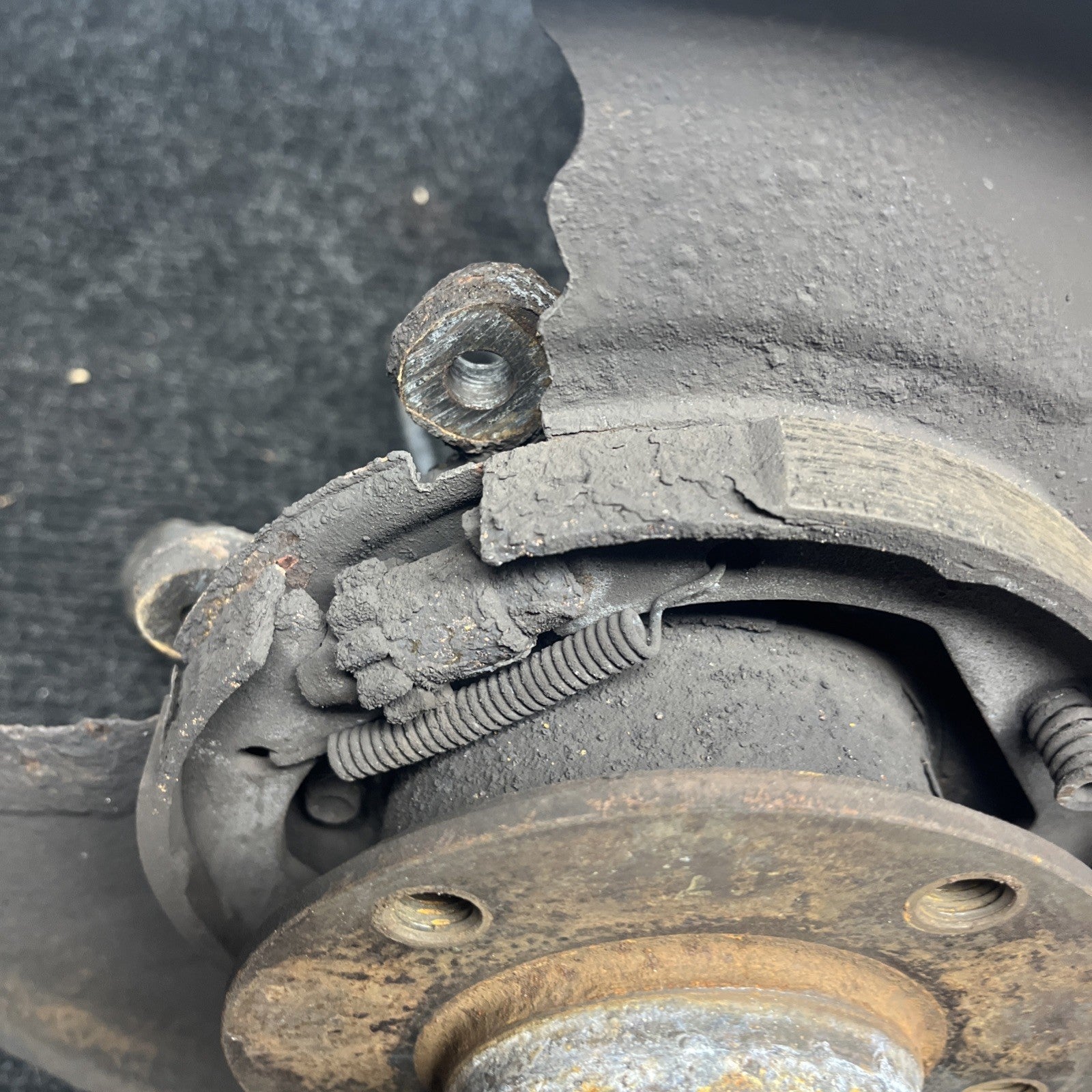 ☑️ 01-06 BMW E46 330i 330 REAR RIGHT TRAILING ARM KNUCKLE WHEEL HUB W/AXLE  OEM