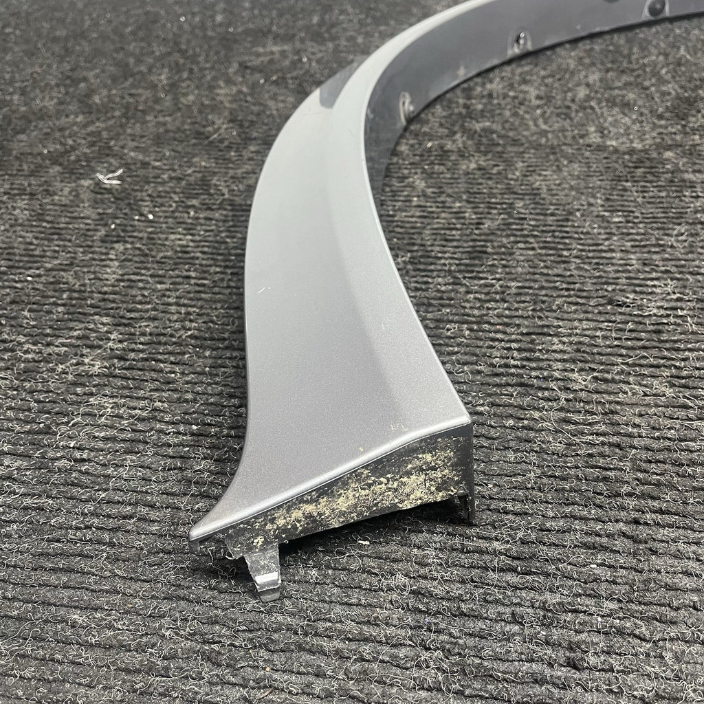 ☑️ 2010-2013 BMW E70 X5 M Sport Front Right Fender Panel Wheel Arch Molding OEM
