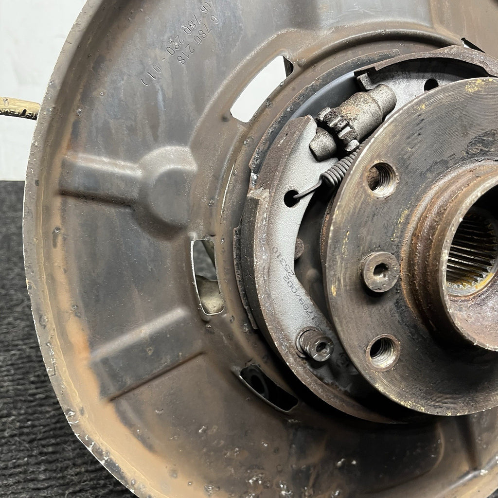 ☑️ 07-13 BMW E82 E88 E90 E92 E93 Rear Passenger Hub Spindle Bearing Knuckle OEM