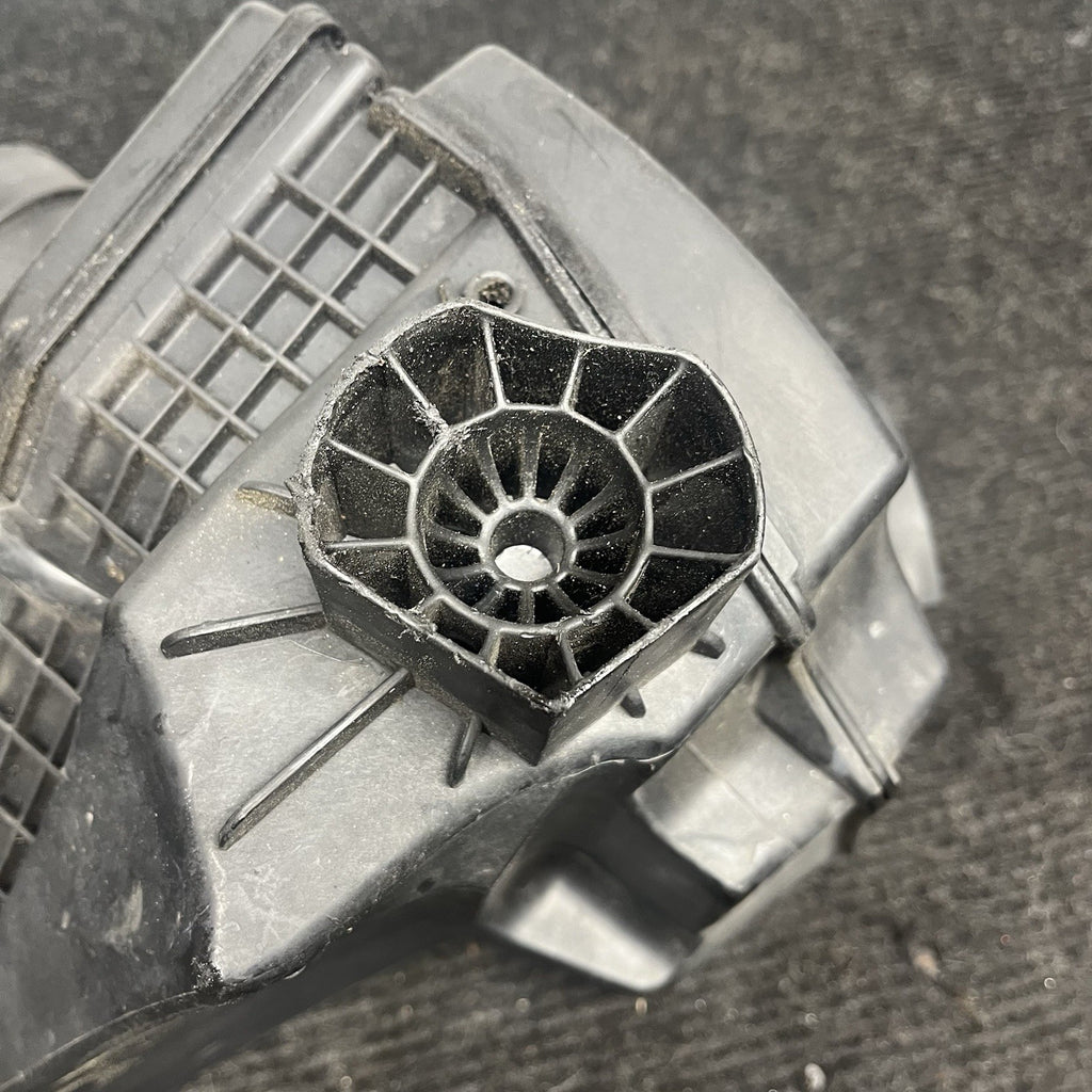 ☑️ 06-13 BMW E82 E88 E90 E92 E93 128I 328I INTAKE AIR CLEANER FILTER HOUSING BOX