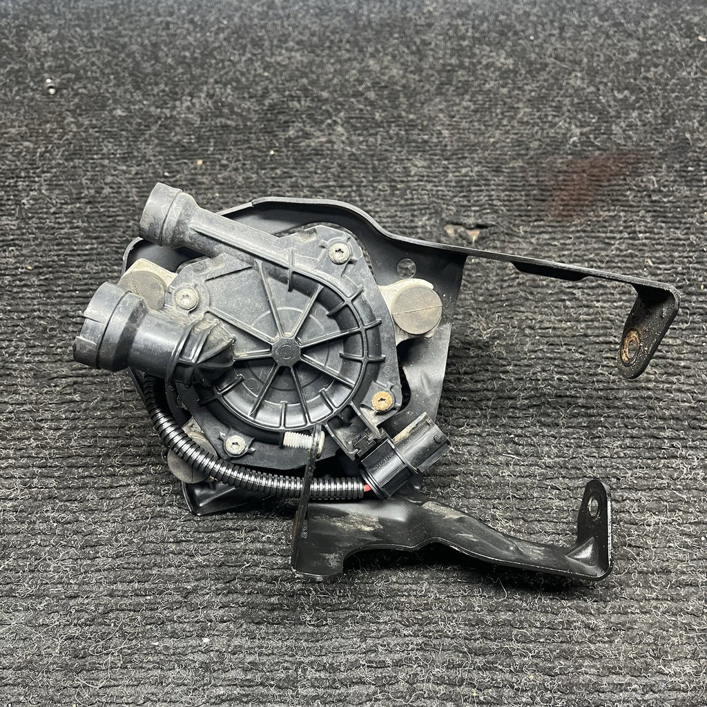 ☑️ OEM BMW E82 E88 E90 E91 E92 E93 128 328 N51 N52 Smog Air Injection Pump