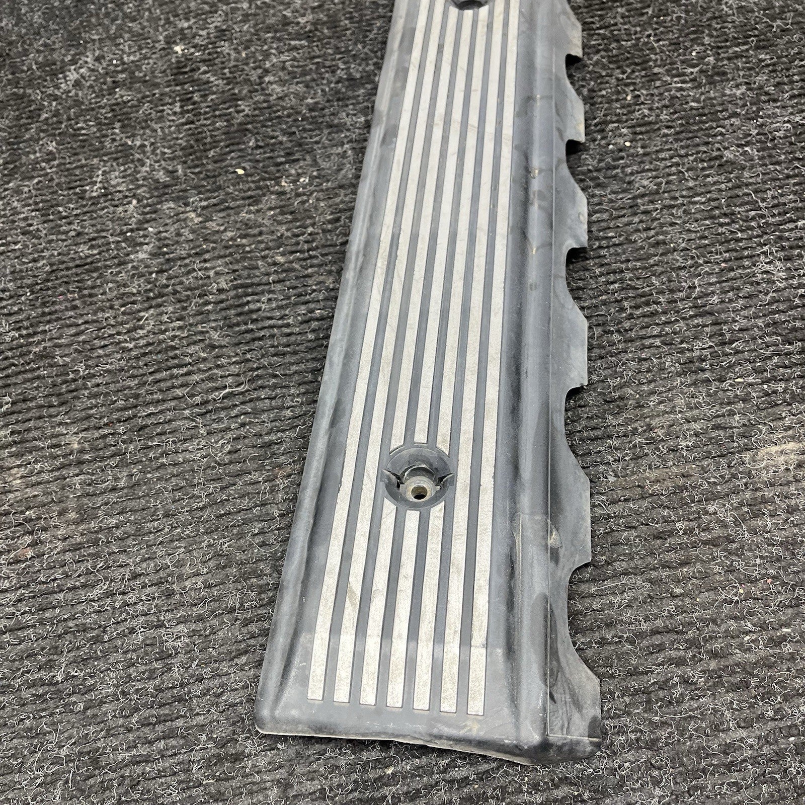 ☑️ BMW E36 Engine Fuel Rail Cover 1740160 M52 OEM 96-99 323 328 E39 528 Z3