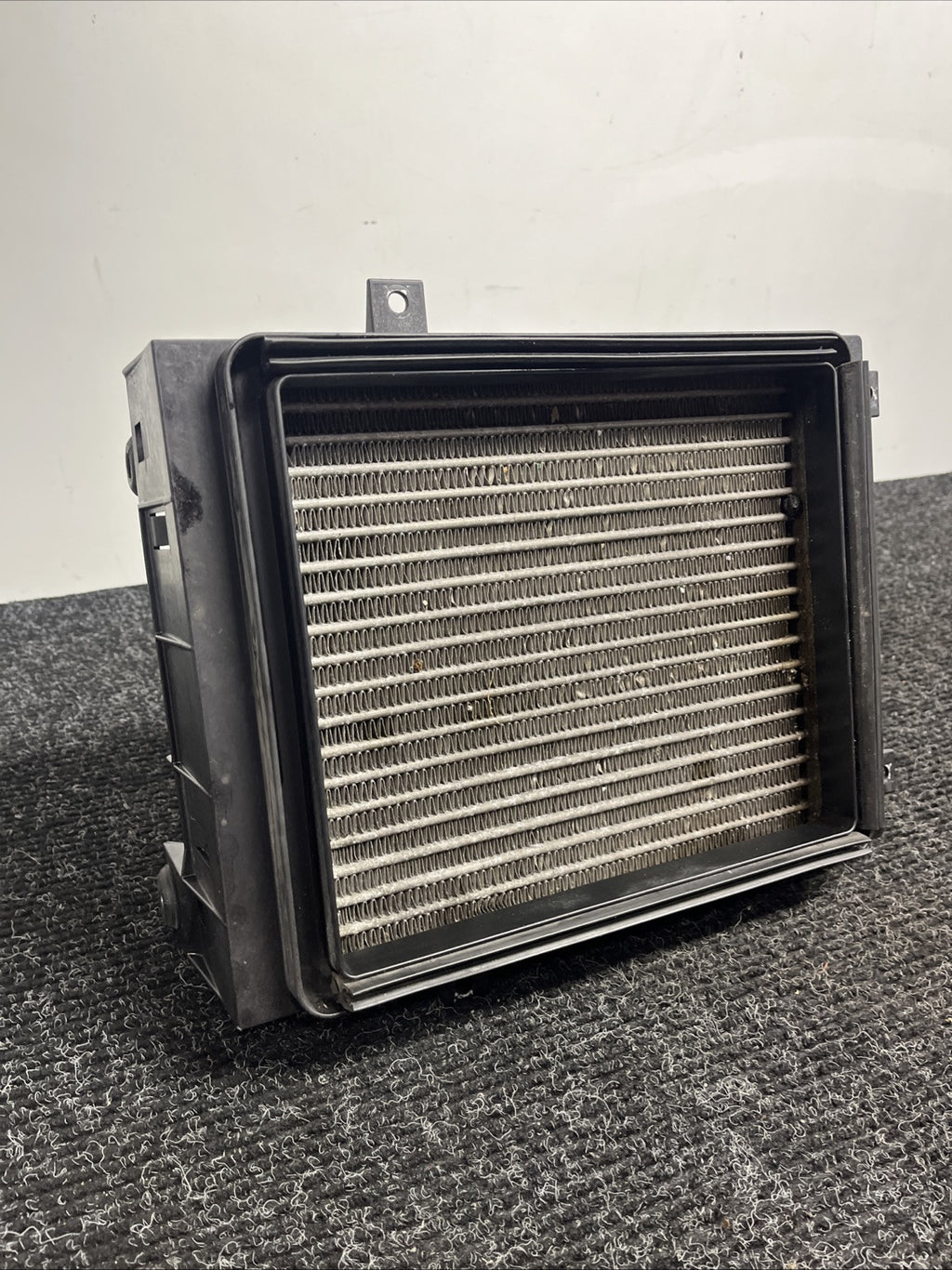 ☑️ 10-2013 BMW X6 M Right Engine Motor Oil Cooler Radiator Bracket 4.4 1446 OEM