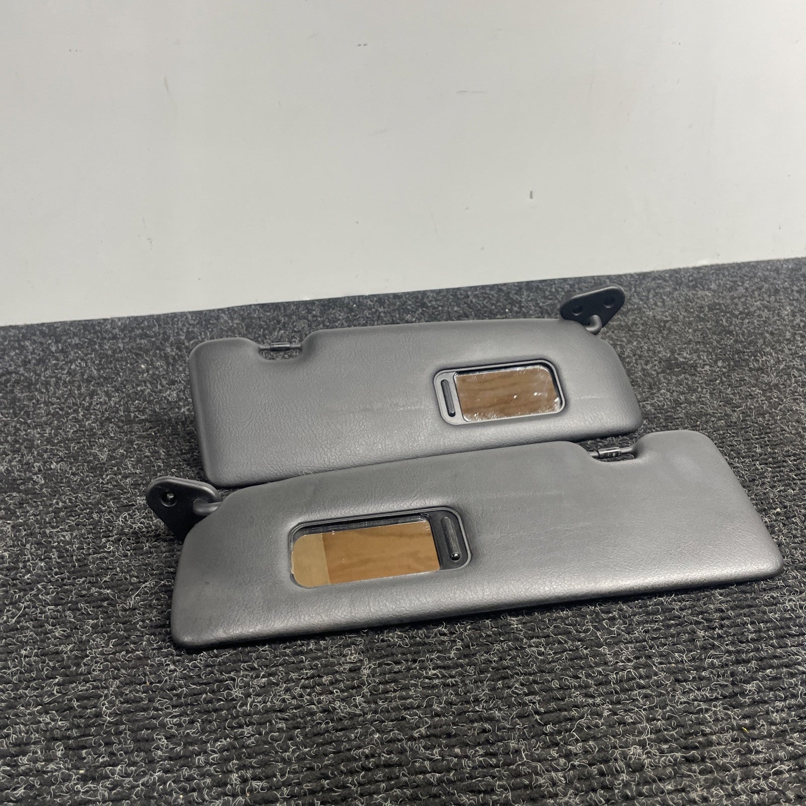 ☑️ 01-06 BMW E46 3-SERIES CONVERTIBLE SET OF 2 FRONT LEFT & RIGHT SUN VISOR OEM