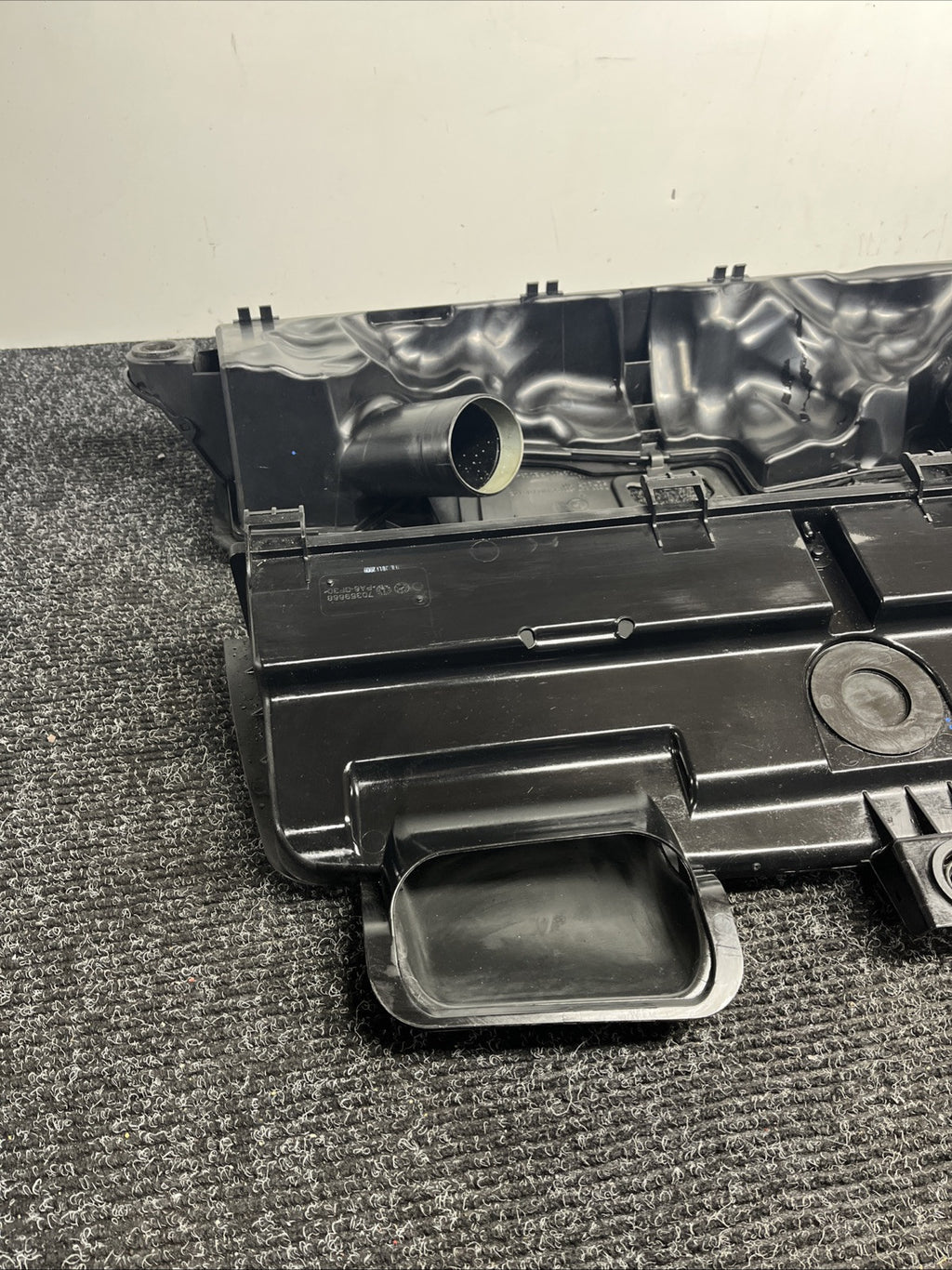 ☑️ 10-14 OEM BMW E70 E71 X5M S63 Engine Air Intake Filter Housing Assembly