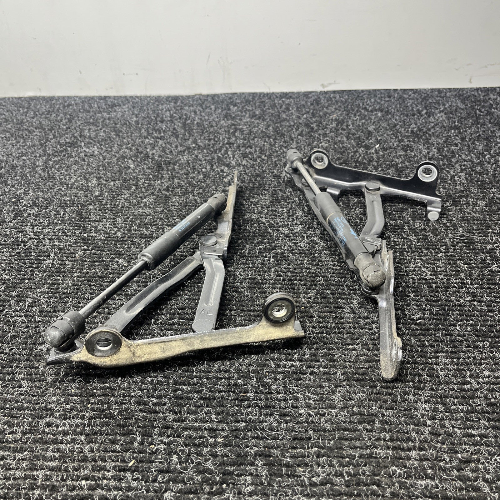 ☑️ 13-20 TOYOTA 86 SUBARU BRZ SCION FRS OEM TRUNK HINGES WITH STRUTS PAIR BLUE