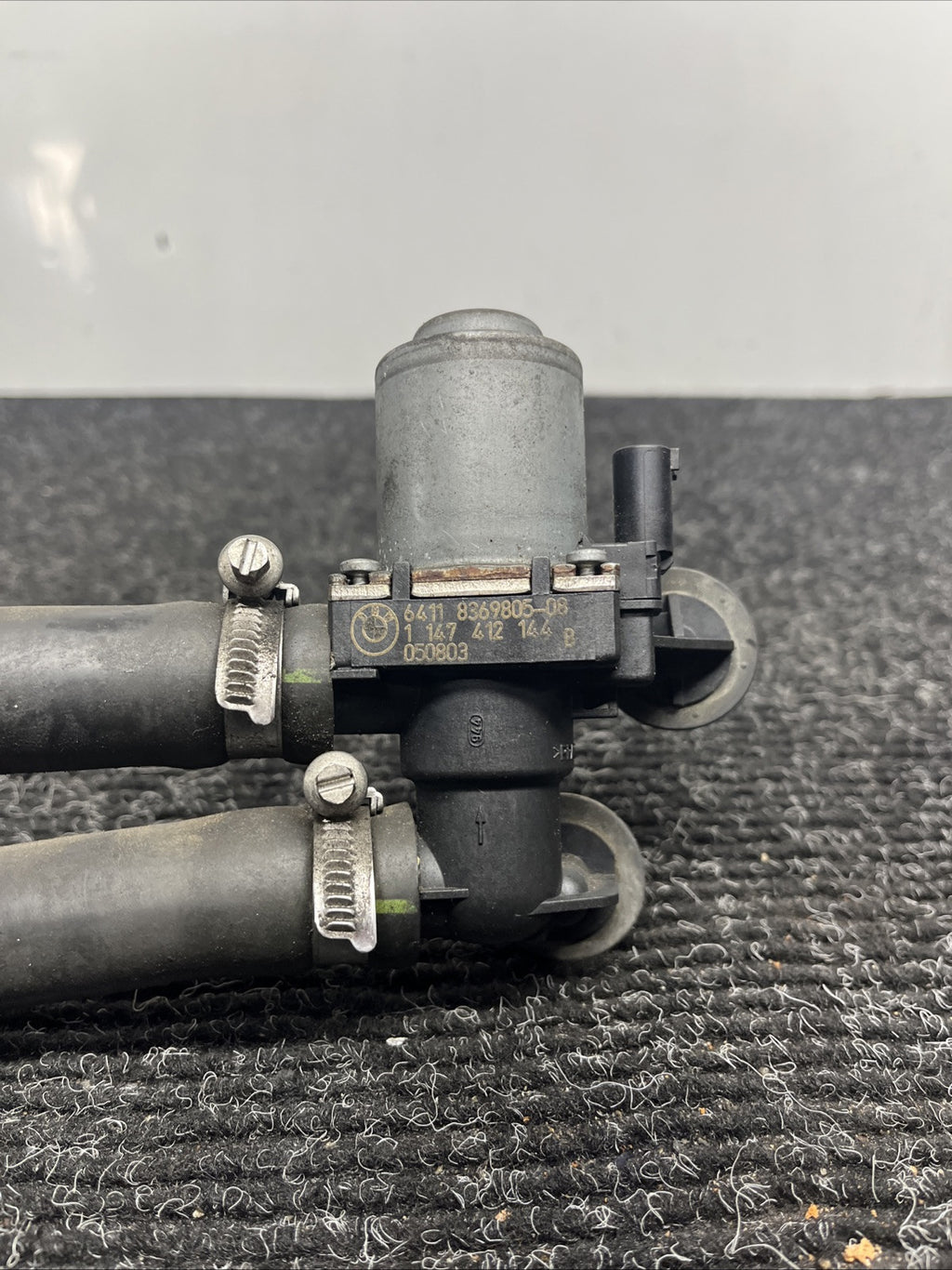 ☑️ BMW E46 M3 01-06 Auxiliary Water Pump Heater Control Valve OEM