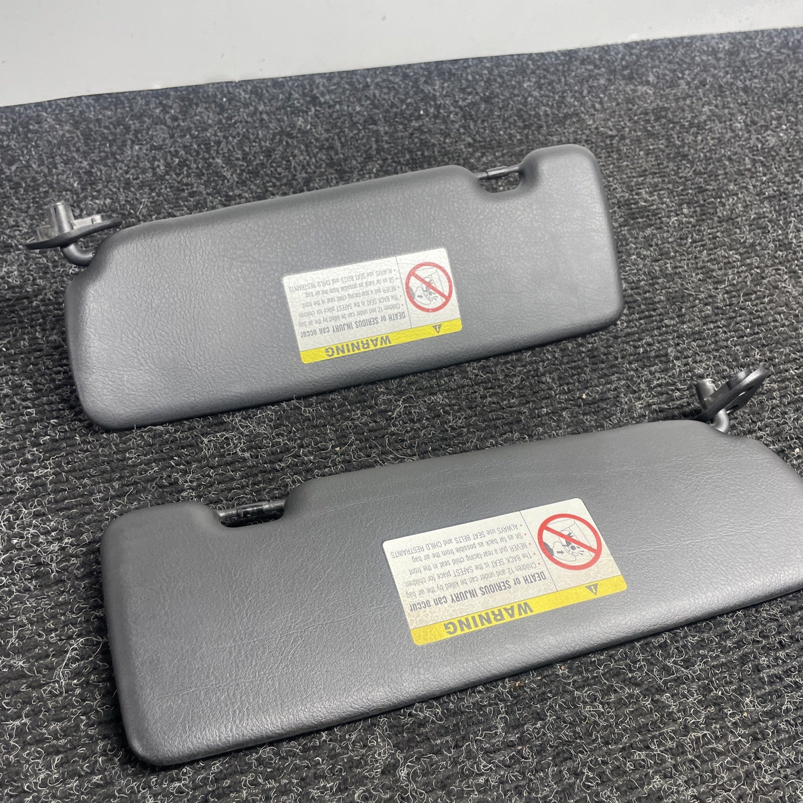 ☑️ 01-06 BMW E46 3-SERIES CONVERTIBLE SET OF 2 FRONT LEFT & RIGHT SUN VISOR OEM