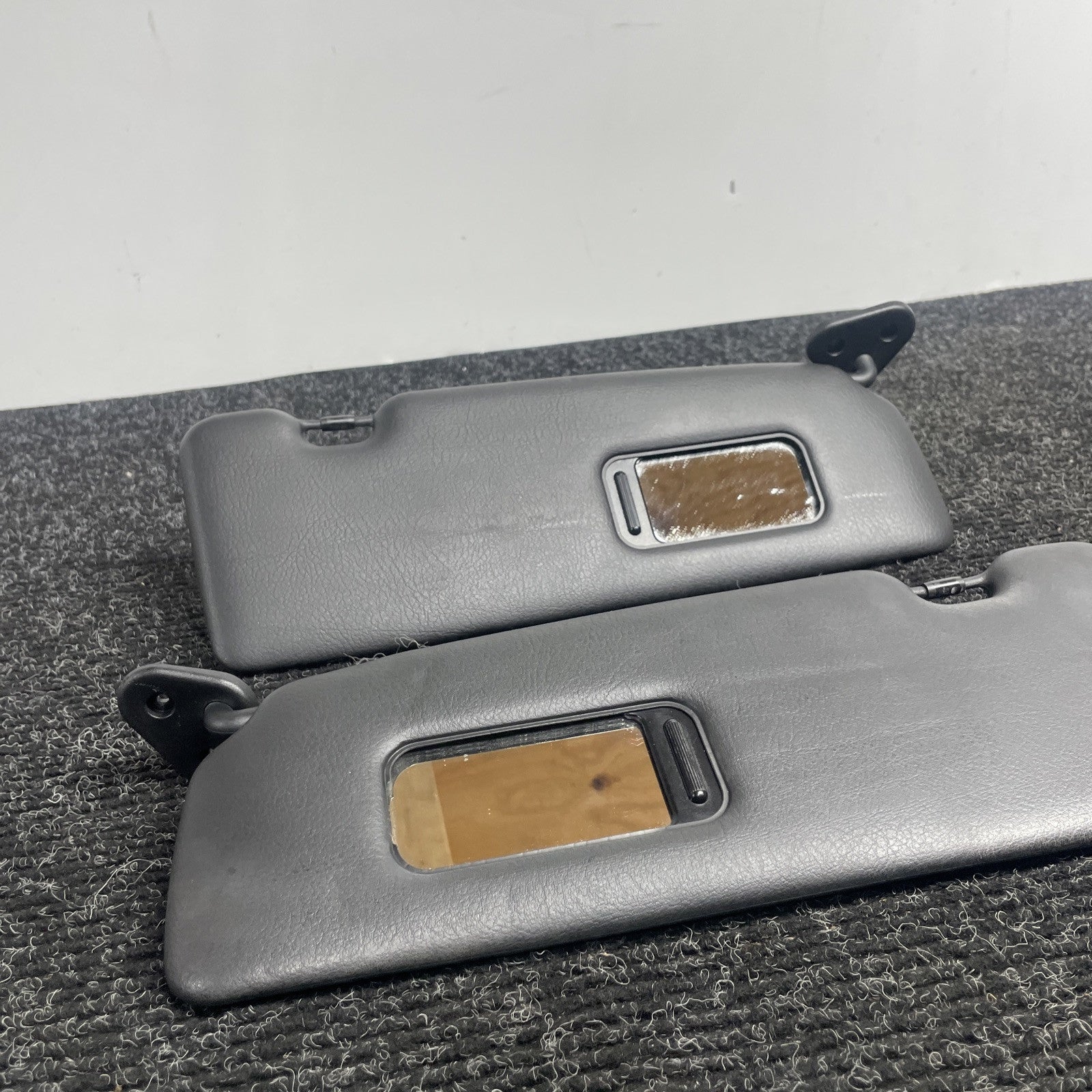 ☑️ 01-06 BMW E46 3-SERIES CONVERTIBLE SET OF 2 FRONT LEFT & RIGHT SUN VISOR OEM