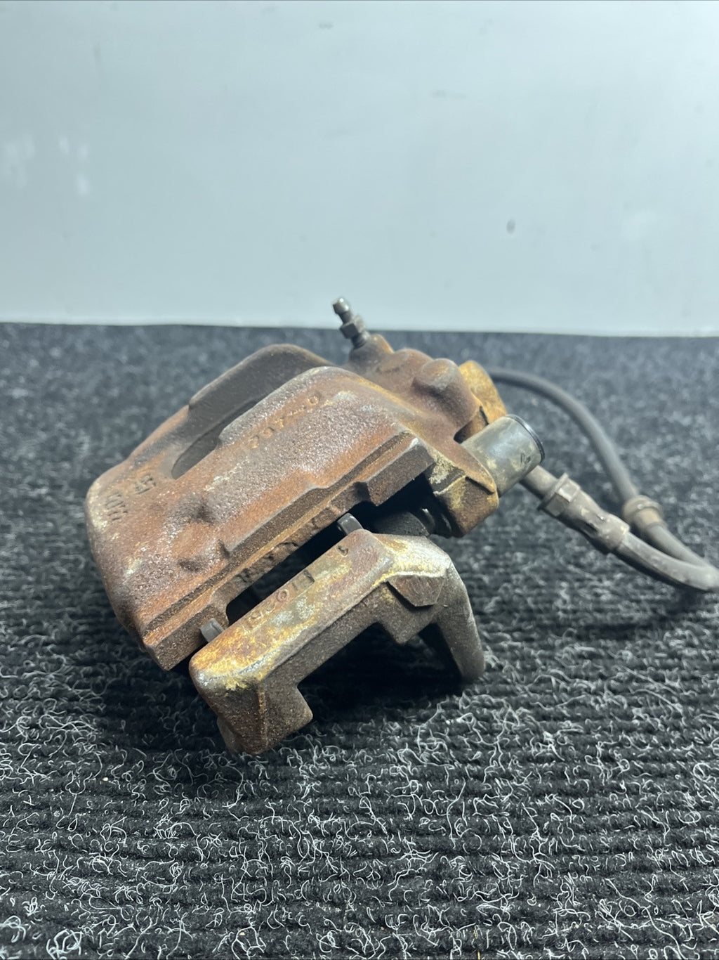 ☑️ 01-06 BMW E46 330i 330Ci RWD REAR LEFT DRIVER BRAKE CALIPER OEM