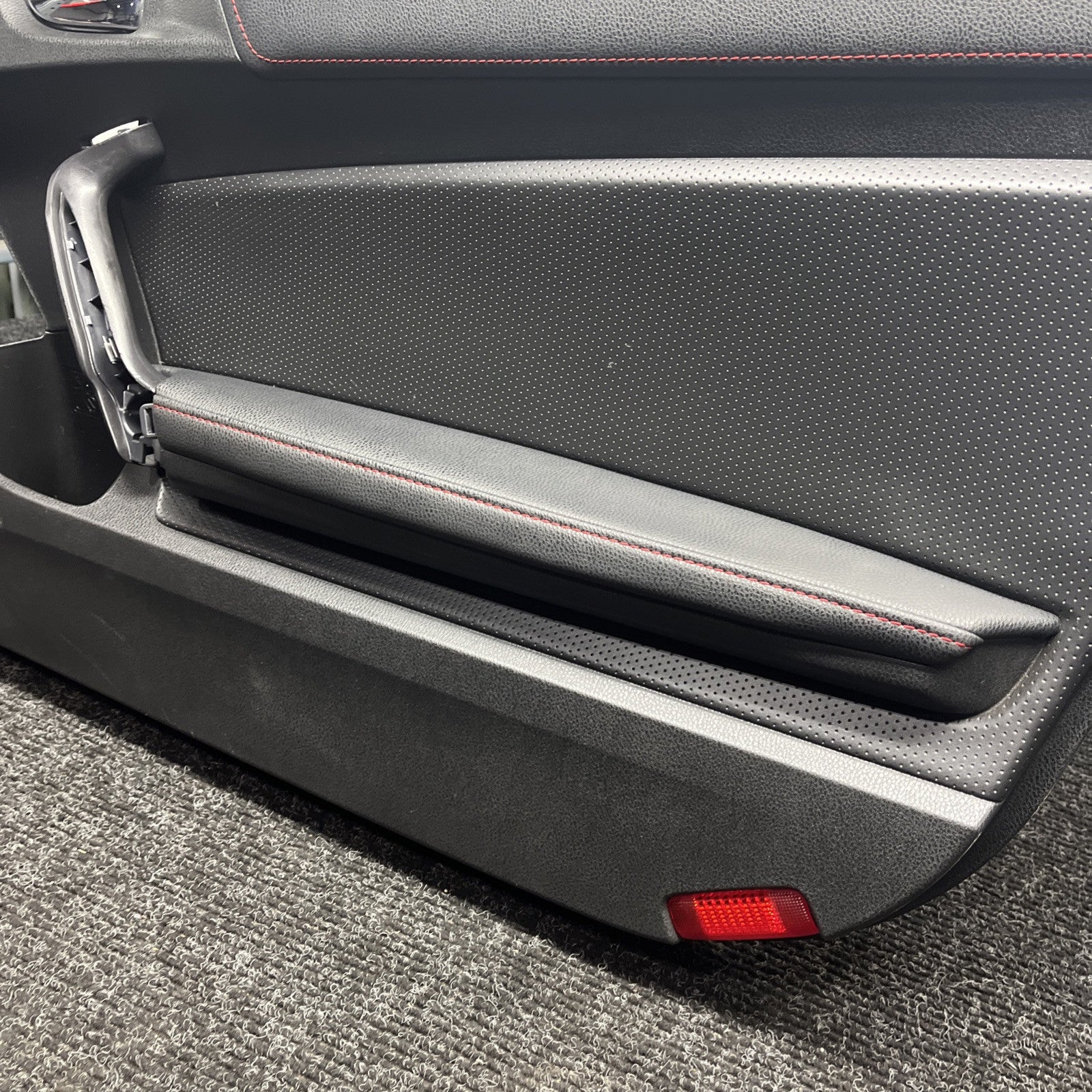 ☑️ 2013-2017Subaru BRZ FRS Right Passenger Side Interior Door Panel OEM