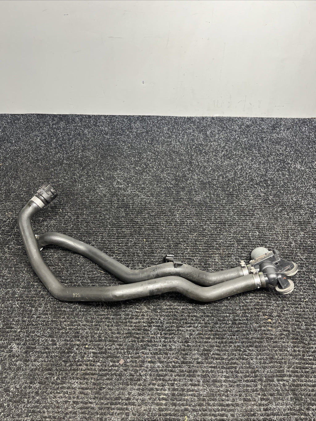☑️ BMW E46 M3 01-06 Auxiliary Water Pump Heater Control Valve OEM