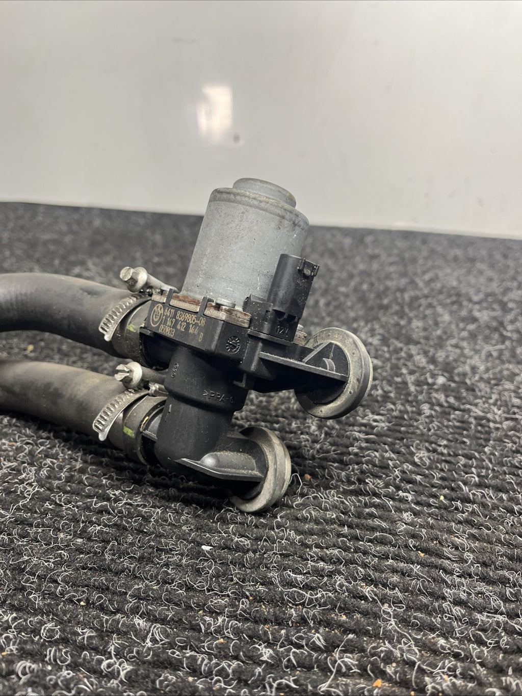 ☑️ BMW E46 M3 01-06 Auxiliary Water Pump Heater Control Valve OEM