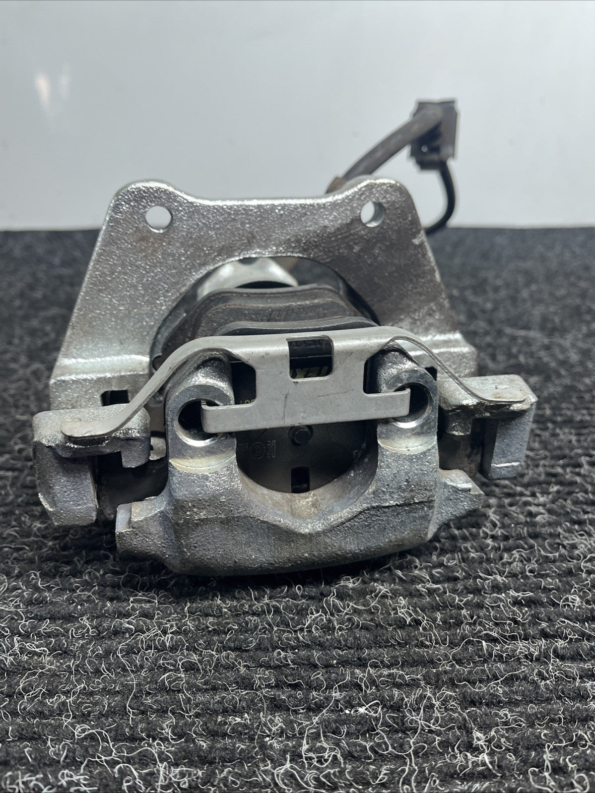 ☑️ 01-06 BMW E46 330i 330Ci RWD REAR LEFT DRIVER BRAKE CALIPER OEM