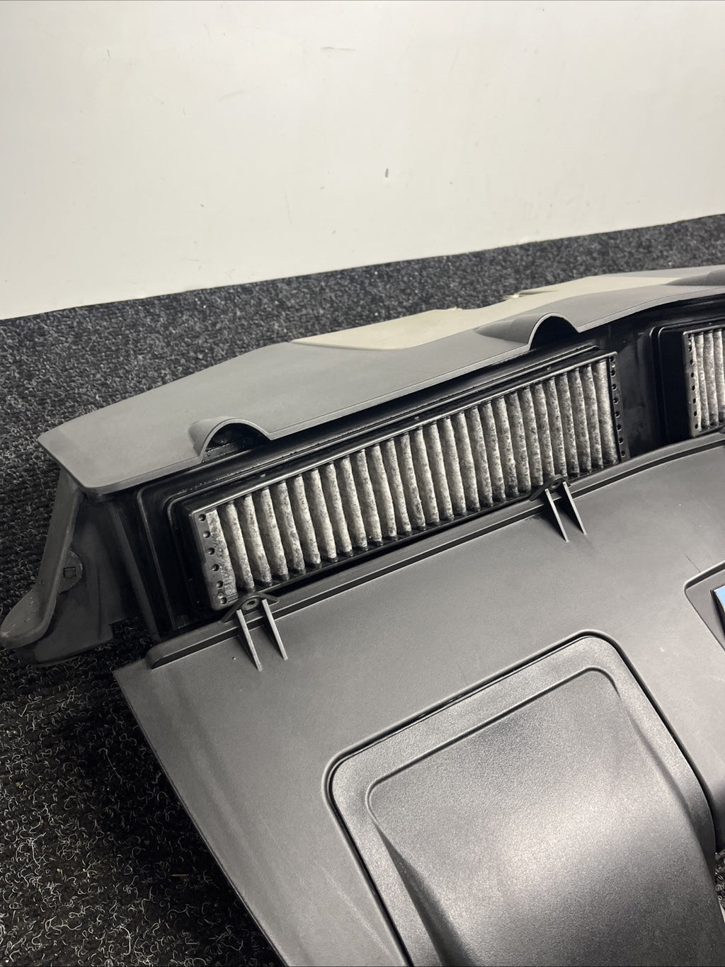 ☑️ 10-14 OEM BMW E70 E71 X5M S63 Engine Air Intake Filter Housing Assembly