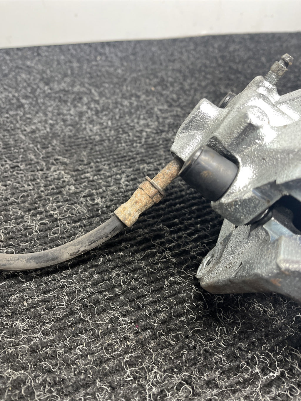 ☑️ 01-06 BMW E46 330i 330Ci RWD REAR LEFT DRIVER BRAKE CALIPER OEM