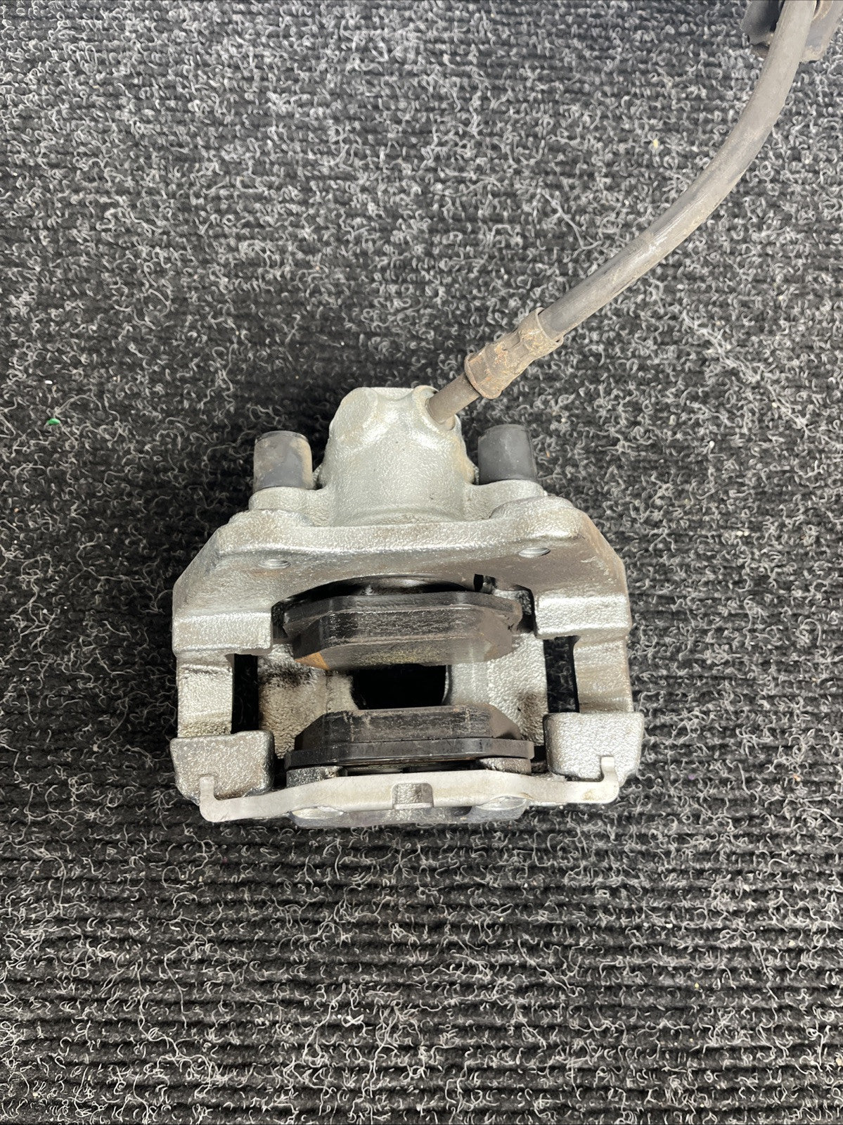 ☑️ 01-06 BMW E46 330i 330Ci RWD REAR LEFT DRIVER BRAKE CALIPER OEM