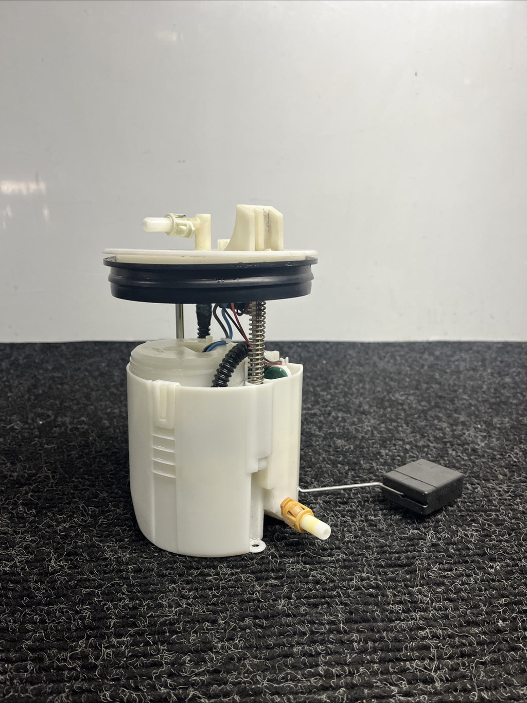 ☑️ 2013-2019 Scion Subaru FR-S BRZ Fuel Pump Assembly 42021CA000 OEM