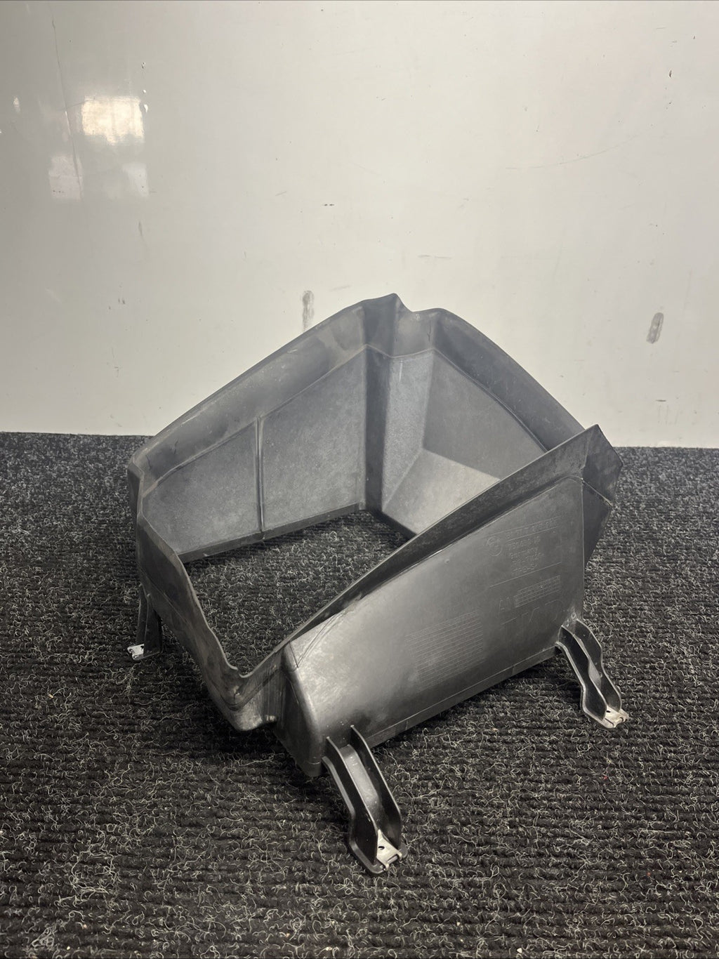 ☑️ NEW BMW X5 E70 FRONT RIGHT ENGINE OIL COOLER AIR DUCT 7205946 51717205946