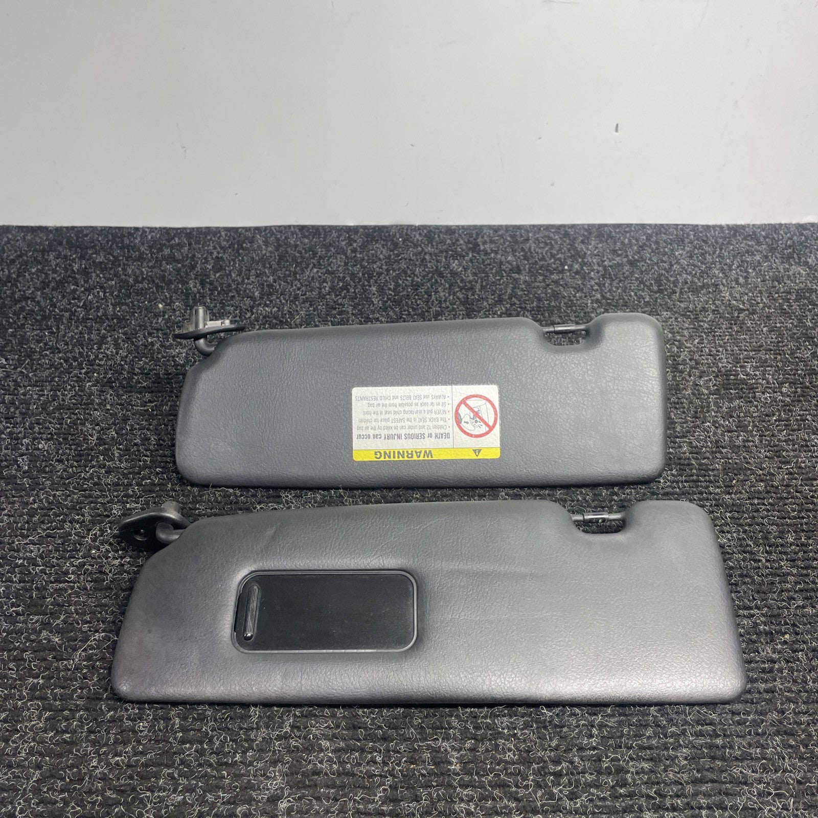☑️ 01-06 BMW E46 3-SERIES CONVERTIBLE SET OF 2 FRONT LEFT & RIGHT SUN VISOR OEM