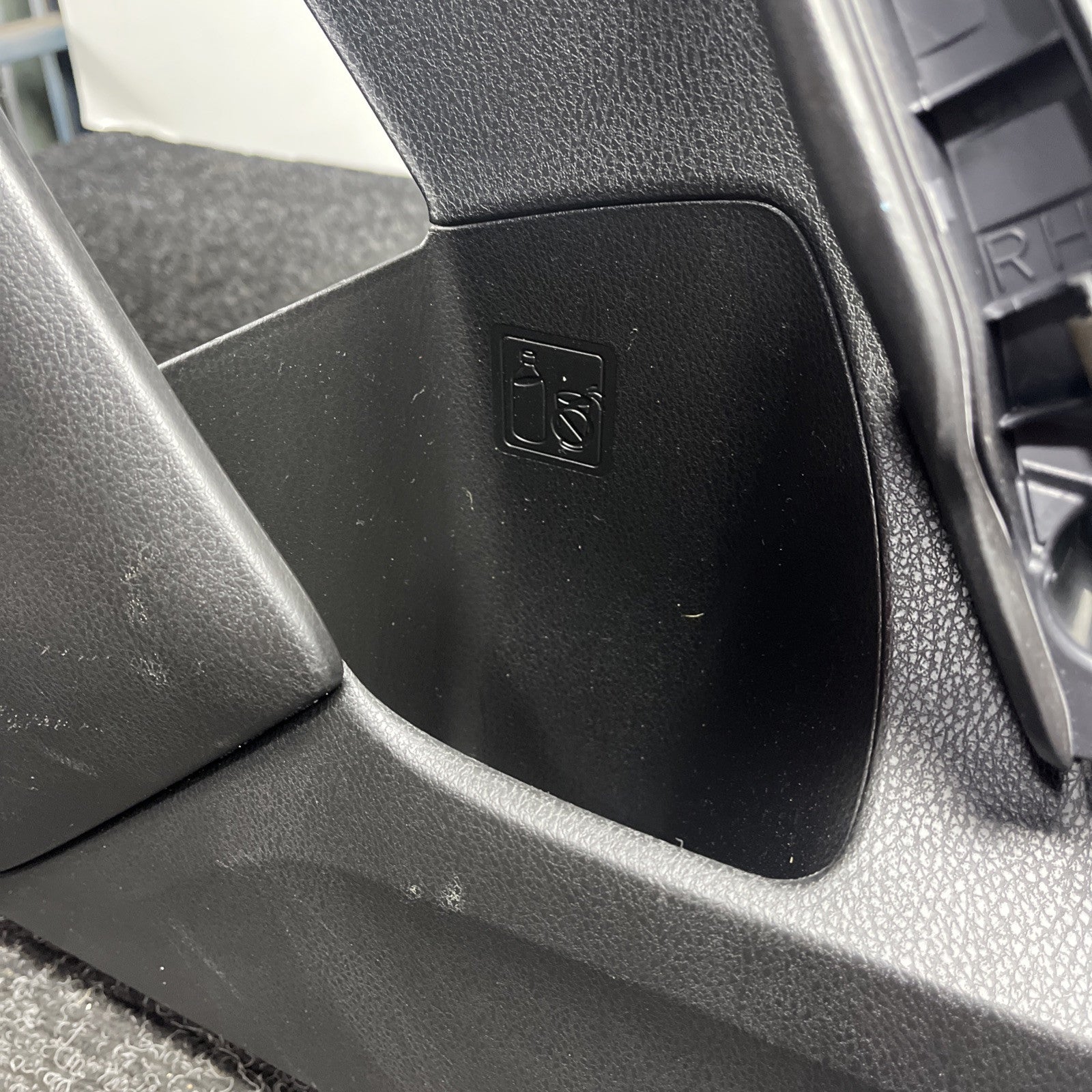 ☑️ 2013-2017Subaru BRZ FRS Right Passenger Side Interior Door Panel OEM