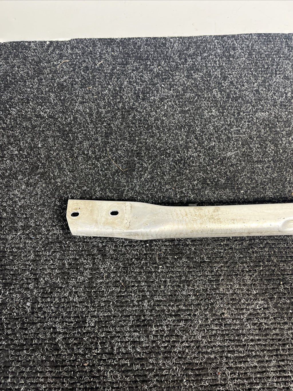 ☑️ 07-13 BMW E70 E71 X5 X6 Front Upper Radiator Support Cross Bar Beam Brace OEM