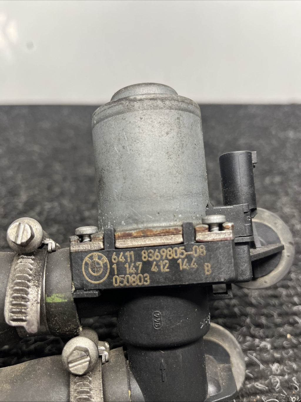 ☑️ BMW E46 M3 01-06 Auxiliary Water Pump Heater Control Valve OEM