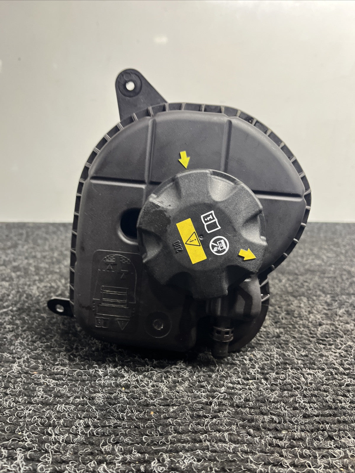 ☑️ 08-18 OEM BMW E70 F15 F85  X5 X6 Sensor Cap Coolant Expansion Tank Reservoir